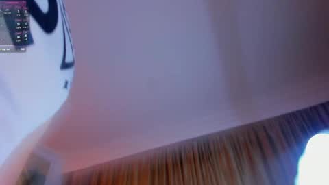 Snapshot of liam_oficial chatting on February 9, 2025, 6:33 am liam online show from February 9, 2025, 6:33 am