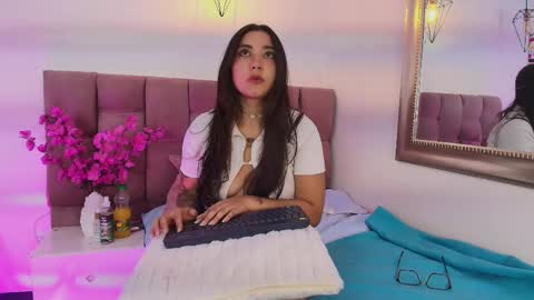 liam_rochi online show from May 4, 2026, 12:34 pm