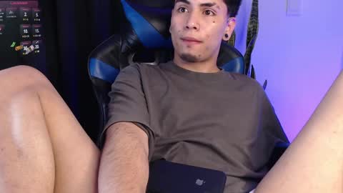 Liam online show from October 5, 2025, 5:50 am