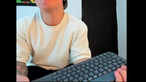 Call me Lian online show from June 25, 2026, 12:20 pm