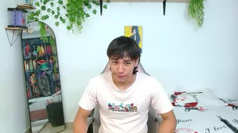 Snapshot of liam_xul chatting on September 23, 2025, 7:06 pm liamxul online show from September 23, 2025, 7:06 pm