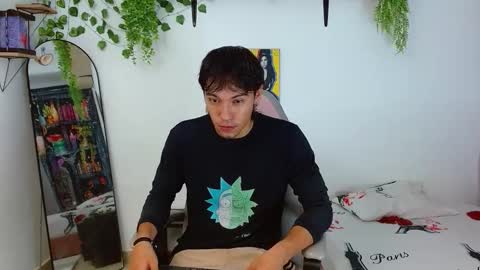 Snapshot of liam_xul chatting on September 27, 2025, 6:35 pm liamxul online show from September 27, 2025, 6:35 pm