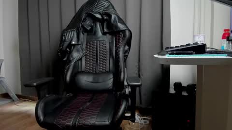 Liam online show from March 3, 2025, 7:21 am