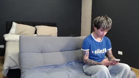 Snapshot of liamelf chatting on July 23, 2026, 2:09 am Liam online show from July 23, 2026, 2:09 am