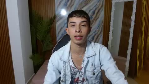  liamm  online show from March 26, 2026, 5:35 am