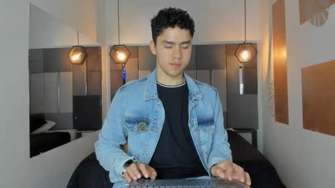 Liam online show from March 15, 2026, 1:06 pm