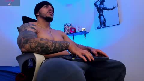 Snapshot of liamreigns_ chatting on June 22, 2026, 5:04 am liam online show from June 22, 2026, 5:04 am