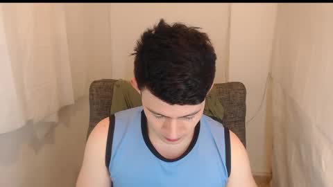 Snapshot of lian_eathan chatting on December 20, 2025, 11:12 pm lian_eathan online show from December 20, 2025, 11:12 pm