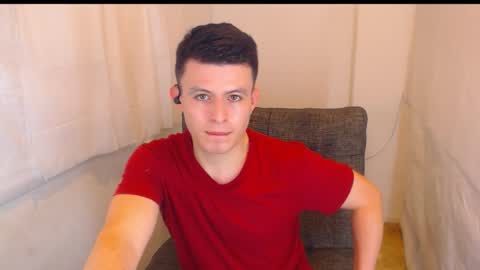 Snapshot of lian_eathan chatting on January 13, 2026, 11:21 pm lian_eathan online show from January 13, 2026, 11:21 pm