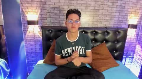 lian_prince online show from March 9, 2026, 7:40 pm