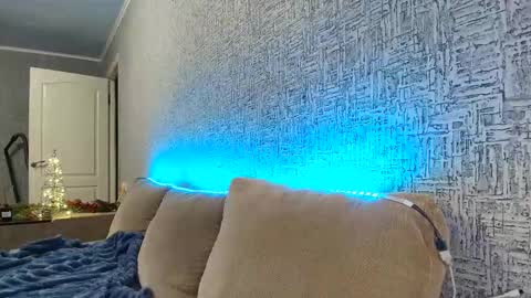 liana_diva online show from November 28, 2025, 12:52 pm
