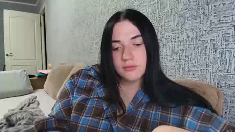 liana_diva online show from March 21, 2026, 5:27 pm