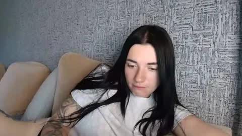 Snapshot of liana_diva chatting on May 27, 2026, 10:23 am liana_diva online show from May 27, 2026, 10:23 am