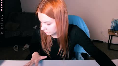 Little Liana  online show from December 8, 2024, 4:35 am