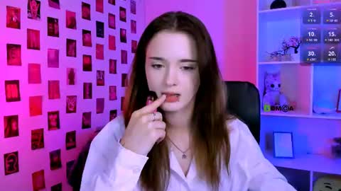Snapshot of liana_kisses chatting on July 10, 2026, 6:43 pm Little Liana online show from July 10, 2026, 6:43 pm