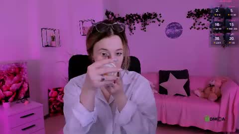 Snapshot of liana_kisses chatting on July 22, 2026, 6:54 pm Little Liana online show from July 22, 2026, 6:54 pm
