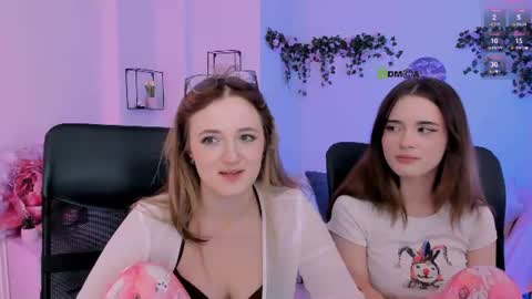 Snapshot of liana_kisses chatting on July 28, 2026, 8:52 pm Little Liana online show from July 28, 2026, 8:52 pm