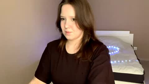 Snapshot of lianabrocklesby chatting on May 13, 2026, 5:21 pm Sofia online show from May 13, 2026, 5:21 pm