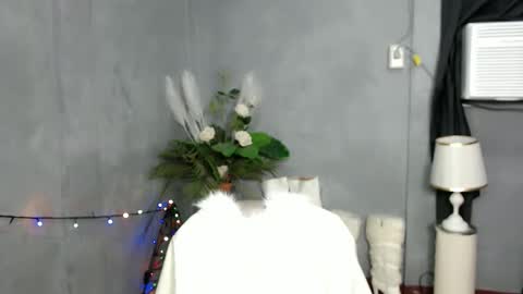 Snapshot of liane_mei chatting on September 22, 2025, 11:51 pm Liane online show from September 22, 2025, 11:51 pm