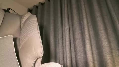 lianewhite online show from March 9, 2026, 1:20 am