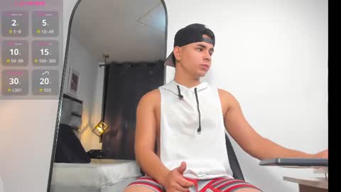 Snapshot of lianfox_ chatting on June 10, 2026, 12:15 pm lianfox_ online show from June 10, 2026, 12:15 pm