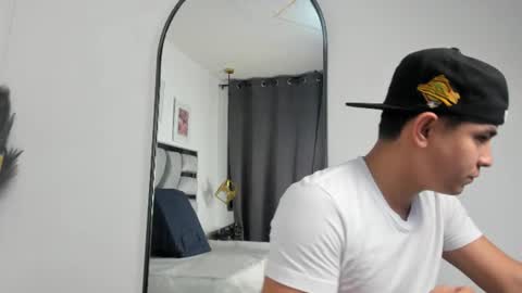Snapshot of lianfox_ chatting on July 10, 2026, 12:19 pm lianfox_ online show from July 10, 2026, 12:19 pm