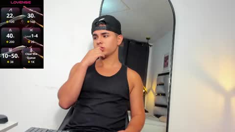 Snapshot of lianfox_ chatting on July 27, 2026, 12:23 pm lianfox_ online show from July 27, 2026, 12:23 pm