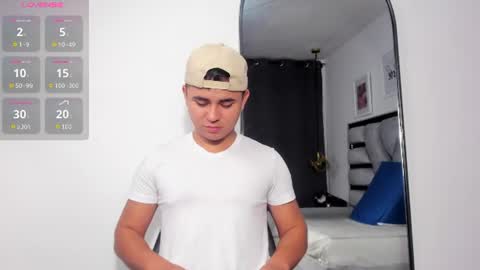 Snapshot of lianfox_ chatting on August 6, 2026, 12:29 pm lianfox_ online show from August 6, 2026, 12:29 pm