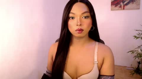 CALL ME LIANNA online show from July 24, 2026, 7:01 pm