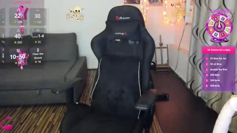 Snapshot of liaquinn chatting on November 20, 2025, 2:50 pm LiaQuinn online show from November 20, 2025, 2:50 pm