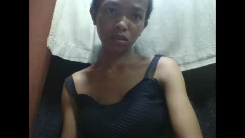 liaraisha online show from December 3, 2025, 2:41 am