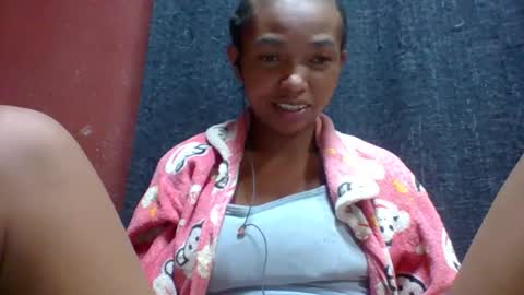 Snapshot of liaraisha chatting on June 3, 2026, 6:35 pm liaraisha online show from June 3, 2026, 6:35 pm
