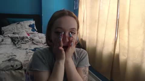 Lia Roberts online show from February 18, 2025, 5:53 pm