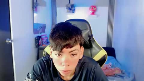 Snapshot of liarr_ chatting on June 9, 2026, 2:39 pm LIAR online show from June 9, 2026, 2:39 pm