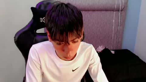 Snapshot of liarr_ chatting on June 17, 2026, 11:34 am LIAR online show from June 17, 2026, 11:34 am