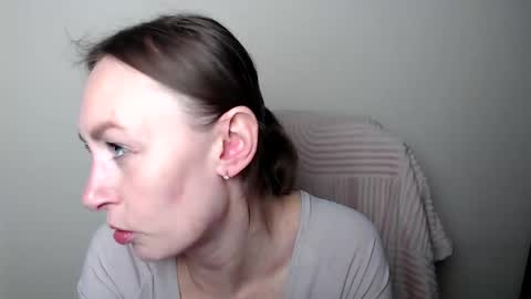 Lia online show from March 2, 2026, 1:07 pm