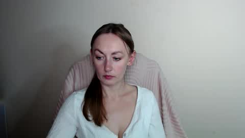 Lia online show from May 16, 2026, 11:31 am