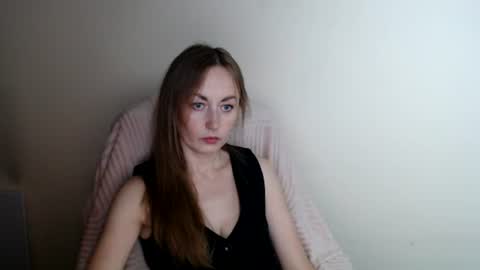 Lia online show from June 19, 2026, 11:14 am