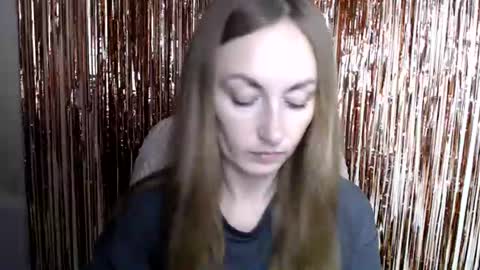 Lia online show from July 14, 2026, 12:44 pm