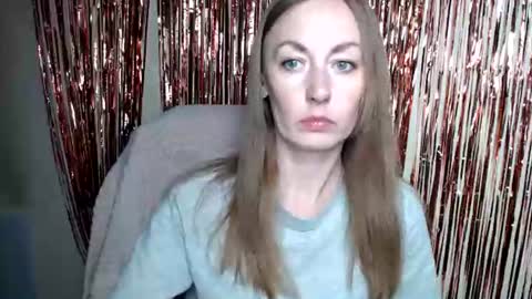 Lia online show from July 29, 2026, 12:25 pm