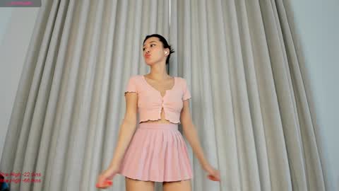 Snapshot of liavee chatting on January 23, 2025, 3:05 am Lia online show from January 23, 2025, 3:05 am