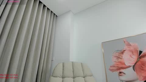 Snapshot of liavee chatting on March 3, 2025, 1:42 pm Lia online show from March 3, 2025, 1:42 pm