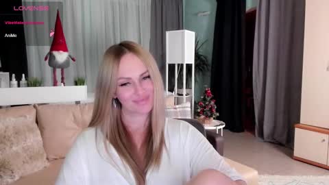 Snapshot of libby_nora chatting on December 29, 2024, 1:38 pm Libby online show from December 29, 2024, 1:38 pm