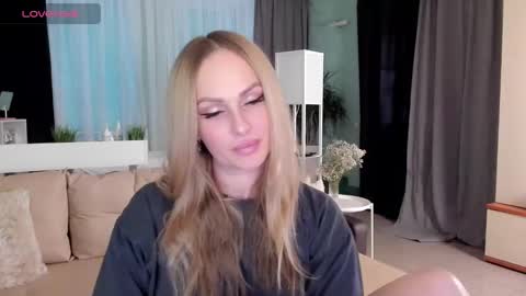 Snapshot of libby_nora chatting on January 31, 2025, 1:23 pm Libby online show from January 31, 2025, 1:23 pm