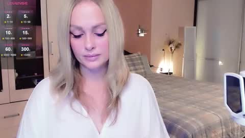 Snapshot of libby_nora chatting on November 8, 2025, 10:15 am Libby online show from November 8, 2025, 10:15 am