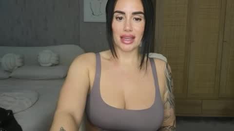 Snapshot of libbyloveheartx chatting on November 14, 2025, 10:58 am Libby online show from November 14, 2025, 10:58 am