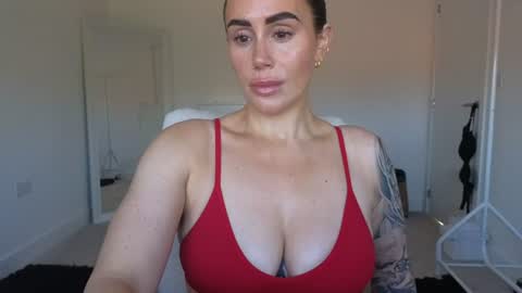 Snapshot of libbyloveheartx chatting on July 8, 2026, 8:19 am Libby online show from July 8, 2026, 8:19 am