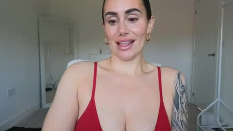 Snapshot of libbyloveheartx chatting on August 2, 2026, 8:13 am Libby online show from August 2, 2026, 8:13 am