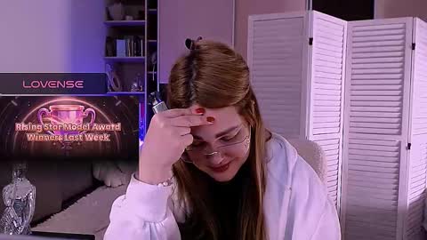 libra_mia online show from January 15, 2026, 7:06 pm