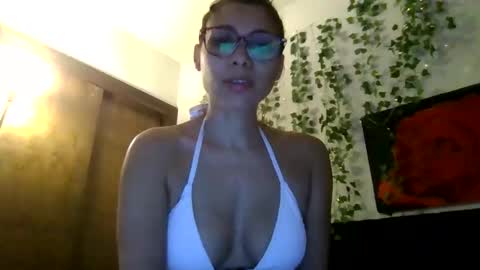 Snapshot of lickablemiami chatting on May 31, 2026, 7:26 pm lickablemiami online show from May 31, 2026, 7:26 pm